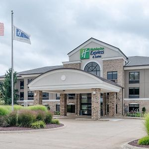 Holiday Inn Express & Suites Wadsworth By Ihg